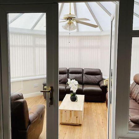 5-Bedroom Cottage In Healing, Grimsby Bagian luar foto