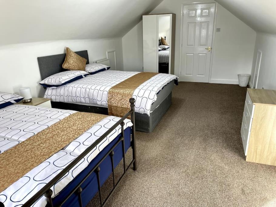 5-Bedroom Cottage In Healing, Grimsby Bagian luar foto