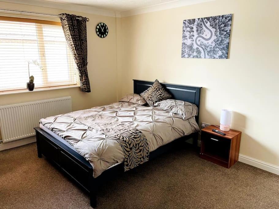 5-Bedroom Cottage In Healing, Grimsby Bagian luar foto