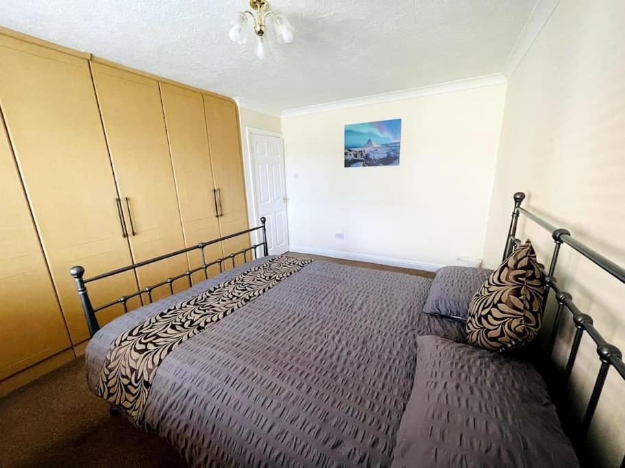 5-Bedroom Cottage In Healing, Grimsby Bagian luar foto